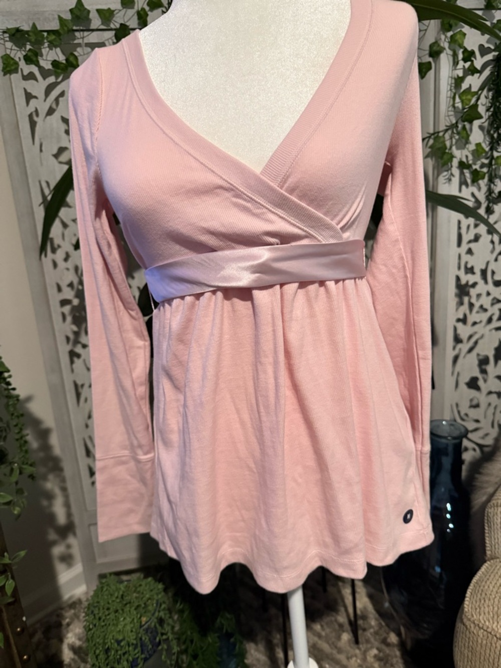 Hollister Pale Pink Long-Sleeve V-Neck Wrap Tunic